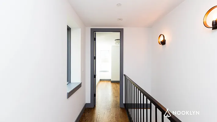 Rented by Nooklyn NYC LLC | media 46