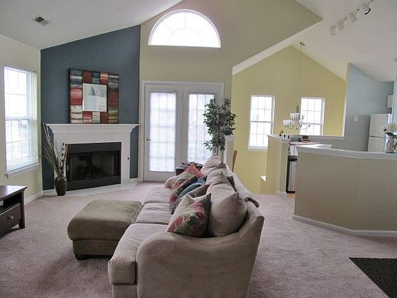 5th image of 401 Vista Cir
