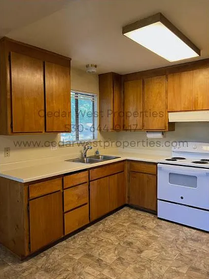 6216 Spruce St — Photo 7