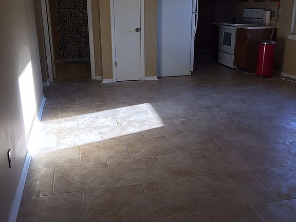 3rd image of 161 Sprague Dr APT B
