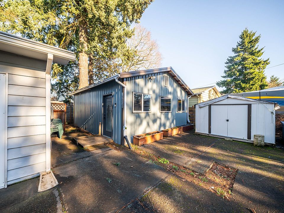 7505 SE Otty St, Milwaukie, OR 97222 | Zillow