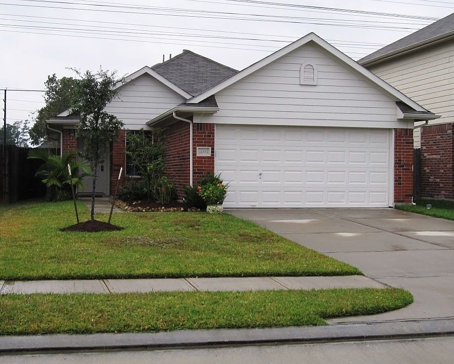 1st image of 14935 Sunset Creek Dr