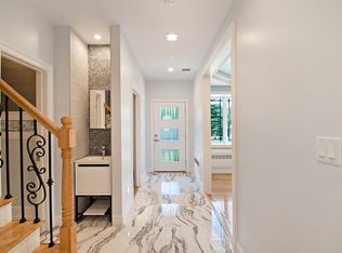 1 Park St #202, Spring Valley, NY 10977