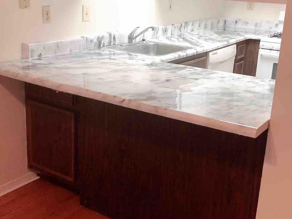 Dining Room with Breakfast bar and Kitchen
