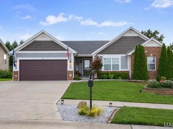 927 Mule Creek Dr, Wentzville, MO 63385