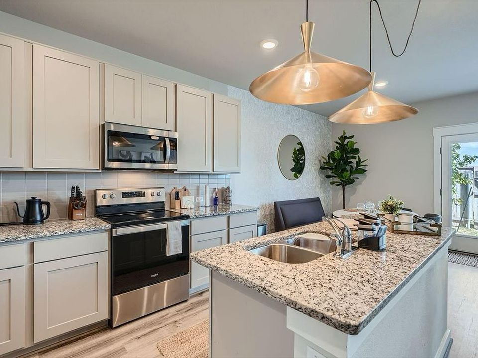 1st image of 283 Fieldwood Dr #B