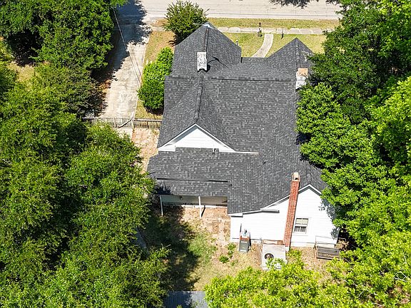 3rd image of 316 Durant St