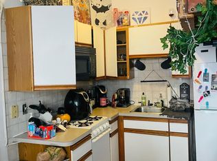 52 S Russell St #3R, Boston, MA 02114