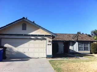 1028 Heartwood Way, Hanford, CA 93230