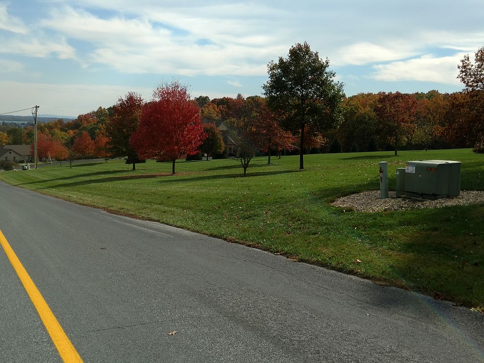 2nd image of Lindman Dr #4