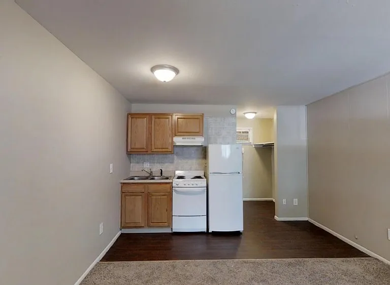 1524 Neil Ave #21 — Photo 5