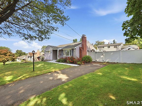 2nd image of 14 Gordon Avenue