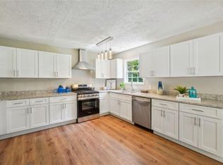464 Hammond Dr, Griffin, GA 30224