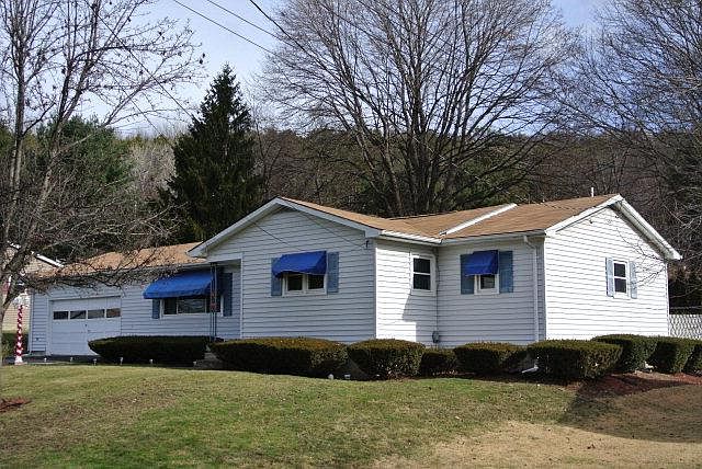 1st image of 118 Acorn Dr