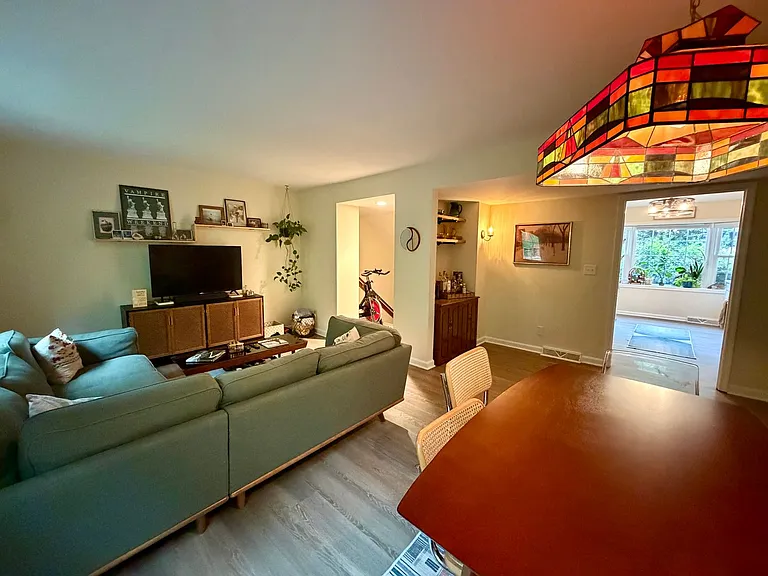 107 Georgetown Grn — Photo 12