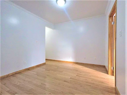 Rented by Green Home NY Realty LLC | media 8