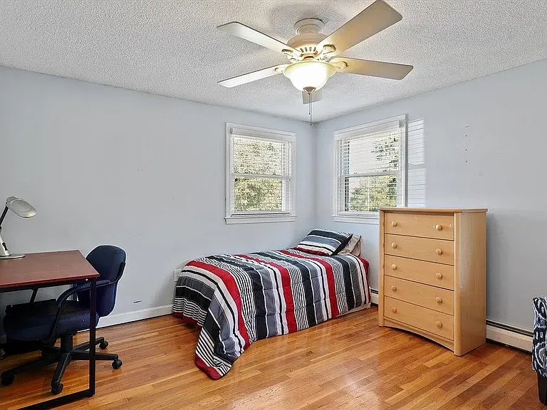 16 Mapleleaf Dr — Photo 14
