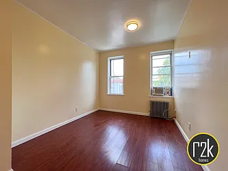 Rented by Realty 2000 Corp