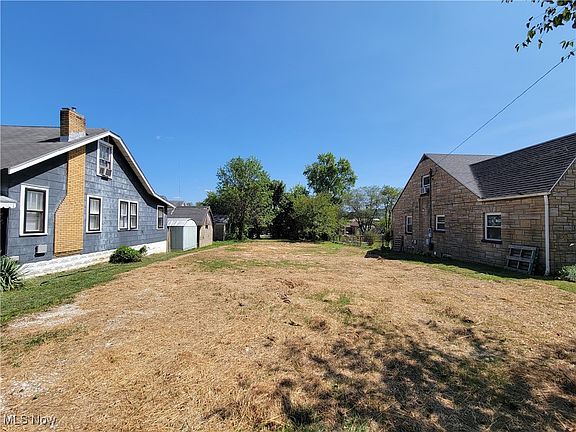 2nd image of 3705 6th Ave