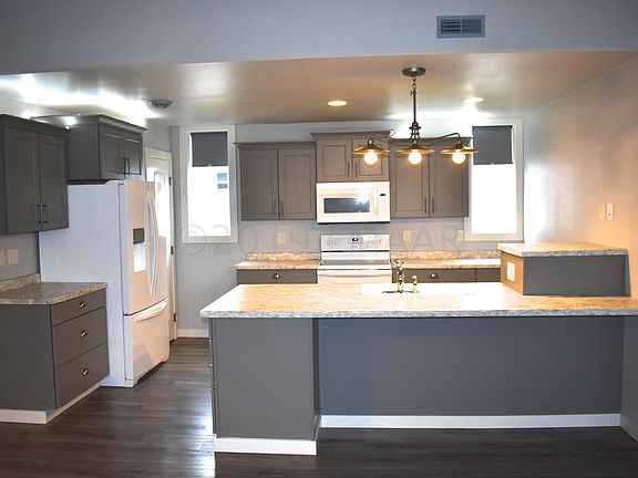 2nd image of 3808 7th St E