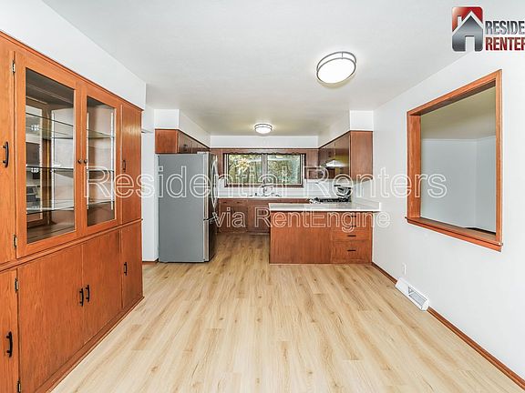 5th image of 11539 N Parkview Dr