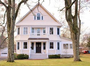 26 Brookside Ave, Menands, NY 12204