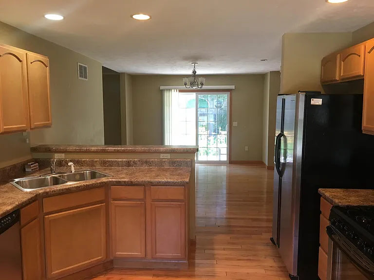 603 Oakwood Dr — Photo 6