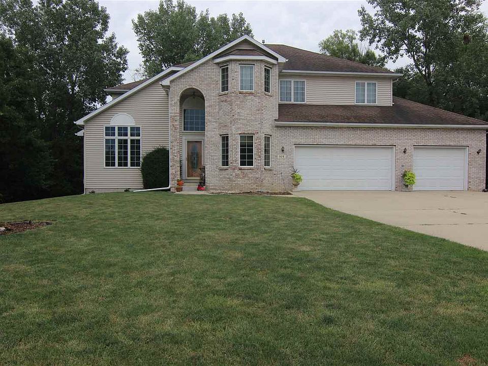 1st image of 528 Chateau Ct