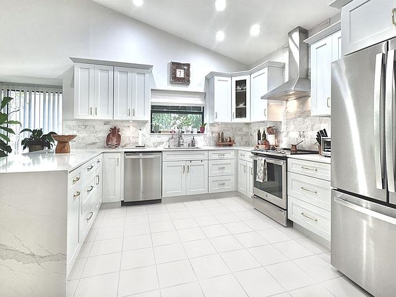 5th image of 8330 Black Olive Drive