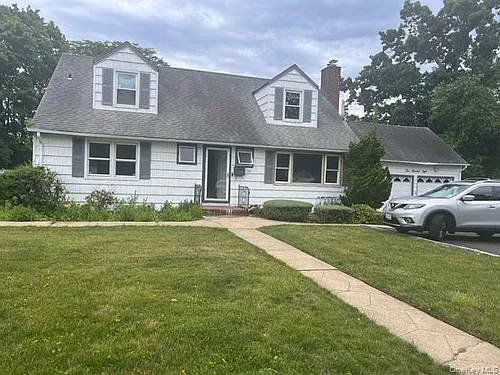 508 Secatogue Ave Photo 1