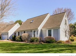 3 Fairview Cir, Pomfret Center, CT 06259