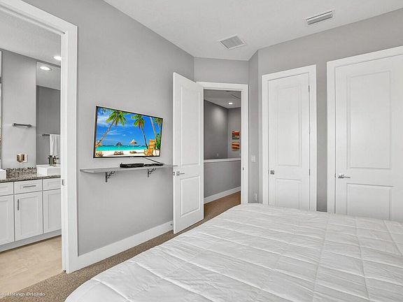 3rd image of 7571 Sunny Dreams Ln