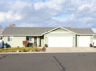 509 Chelan Ave, Moxee, WA 98936