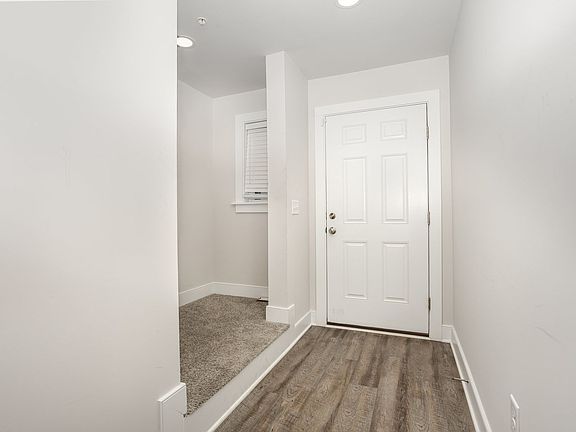 5th image of 3119 Herr St