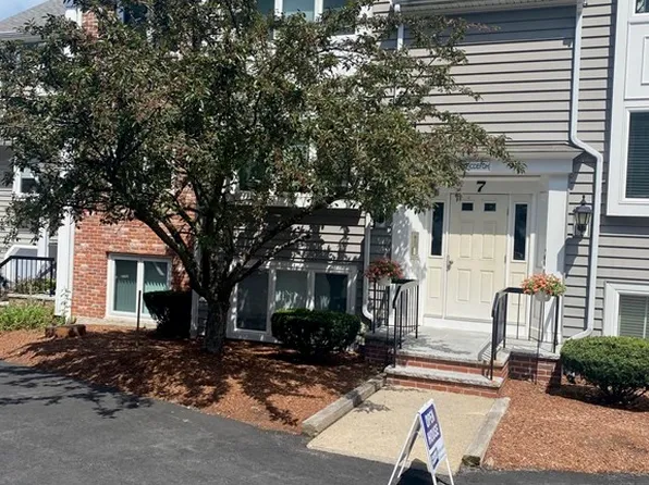 84 Walpole St APT 7G, Canton, MA 02021