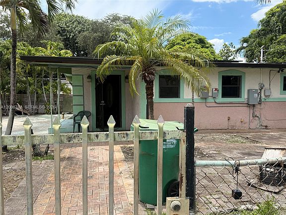 4th image of 16500 NE 5th Ave