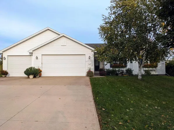 N2240 Holy Hill DRIVE, Greenville, WI 54942