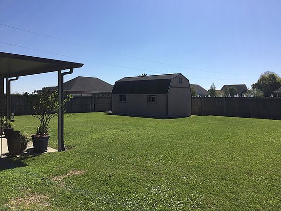 3rd image of 103 Tigerlily Dr