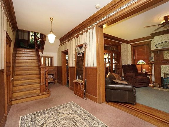 4th image of 838 Campbell Ave