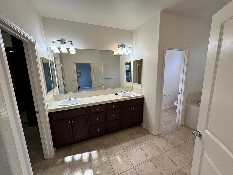 5264 Southcreek — Photo 16