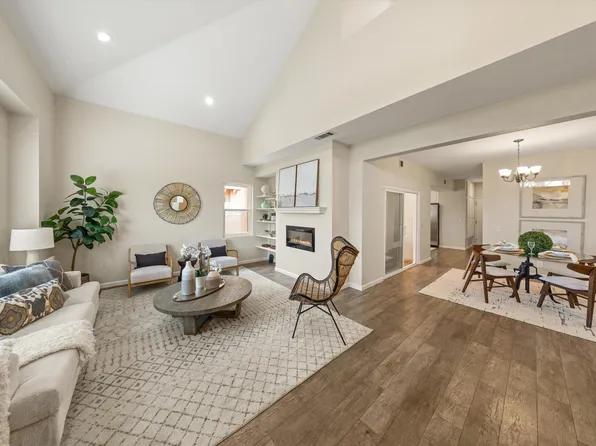 7134 Phelps Rd, Goleta, CA 93117