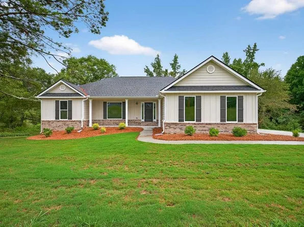 328 Advent Dr, Winder, GA 30680