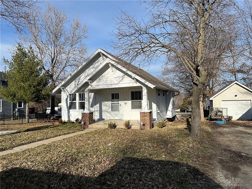 2509 Main St, Higginsville, MO 64037 Zillow