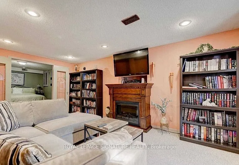 608 Springview Dr — Photo 4