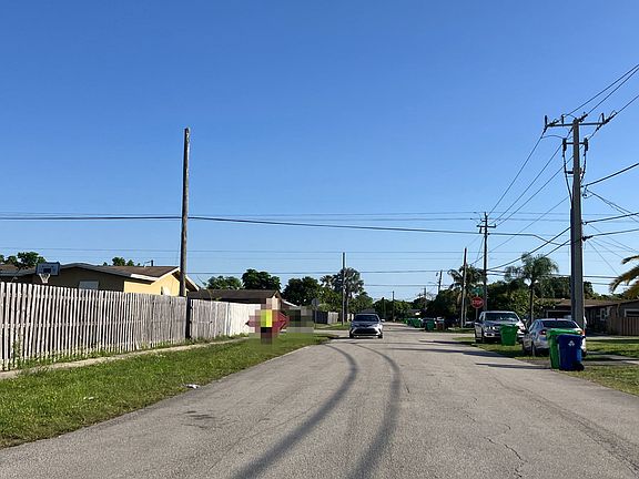 4th image of 8630 NW 25th St