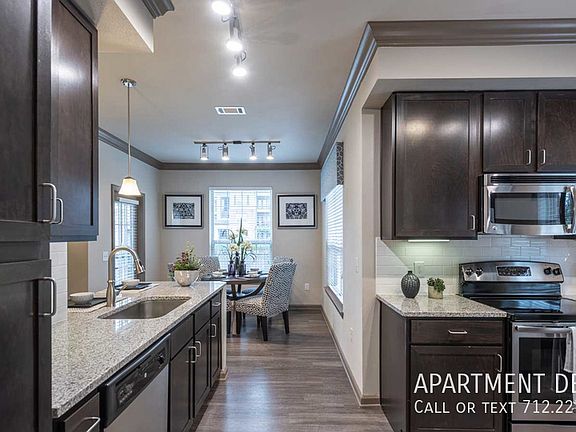 4th image of 14704 Briar Forest Dr #887