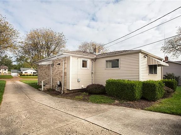 2nd image of 23819 Vincent Dr