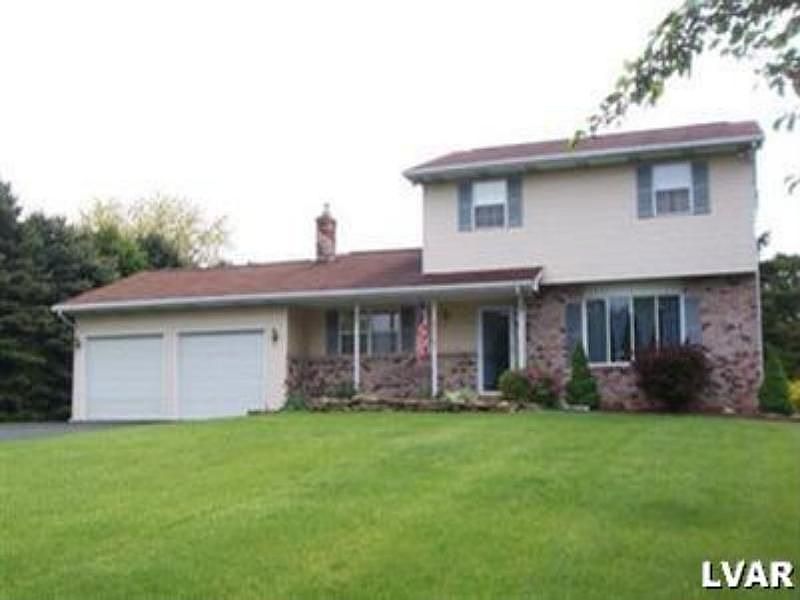 2nd image of 452 Larch Ln