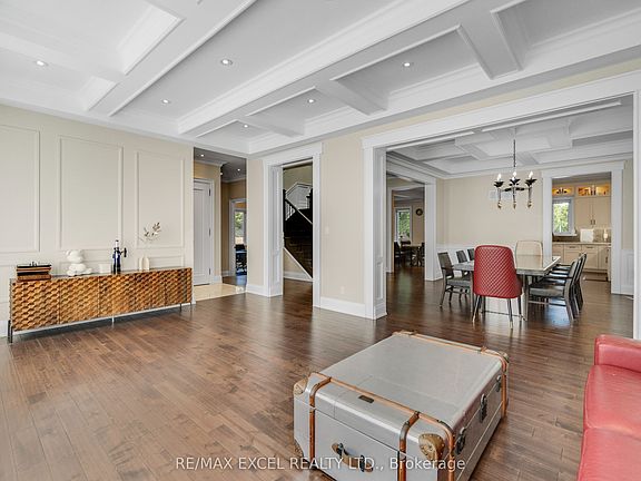 4th image of 49 Kenton Dr