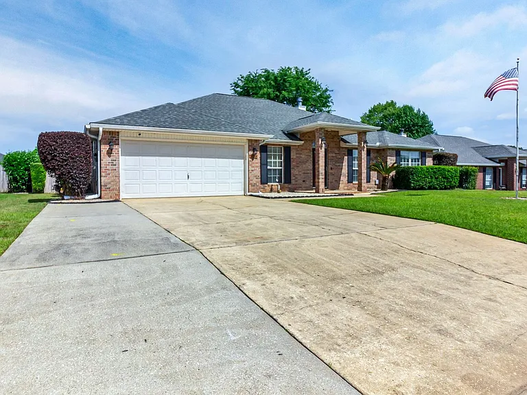 3175 Border Creek Rd — Photo 5
